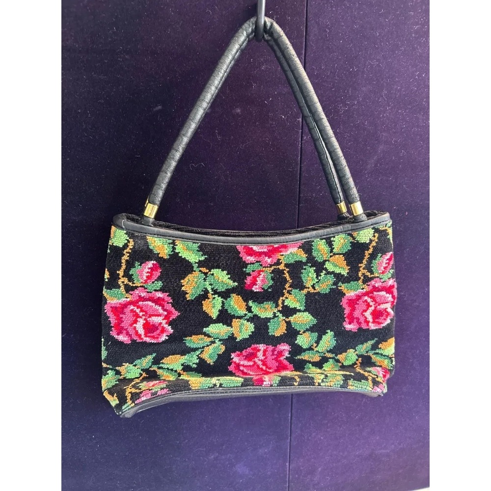 Small Tapestry Bag with Roses - Picture 2 of 3